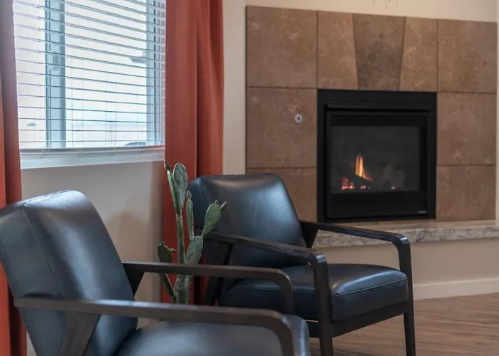 Stunning Views With Hot Tub In A Great Location 3 Bed 3 Bath Holiday home Cottonwood