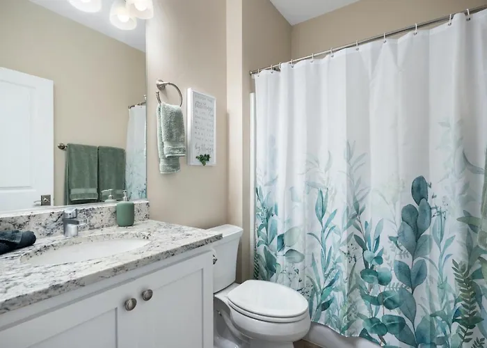 Stunning Views With Hot Tub In A Great Location 3 Bed 3 Bath Holiday home Cottonwood